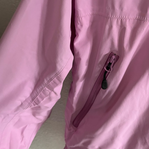 Lands’ End rain jacket in pink - Picture 6 of 8